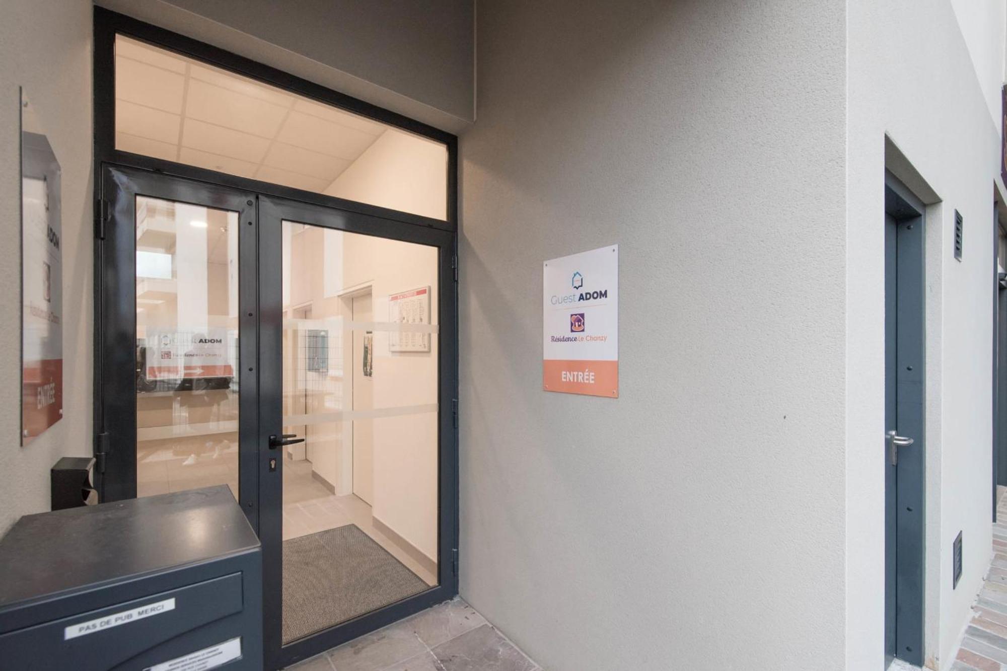 Apartmán Theo - T2 Proche Gare Le Mans Exteriér fotografie